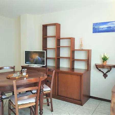 Miryam Apartment Baveno